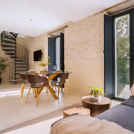 Luxurious Duplex 2bd 2bth Over Casa Pilatos 公寓